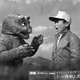 Illustration for article titled Behind-the-scenes Godzilla photos were charming, absolutely ridiculous